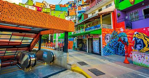 La Problemática Que Está Causando El Turismo En La Comuna 13 De Medellín Infobae
