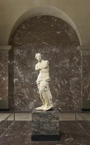 statue Vénus de Milo Louvre Collections