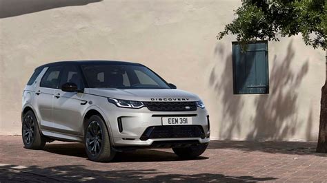 Land Rovers Discovery Sport Range Rover Evoque Receive Tech Updates