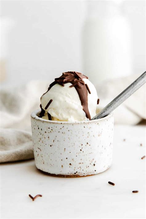 No Churn Vanilla Bean Ice Cream Easy Dessert Recipes