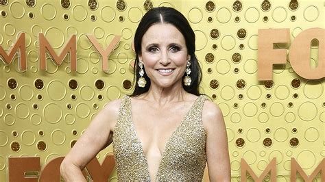 Julia Louis Dreyfus Inks Apple Overall Deal The Hollywood Reporter