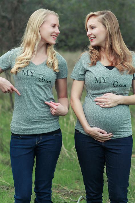 Maternity Pictures Pregnancy Photos Frases Lgbt Jean Ferrat Lesbian
