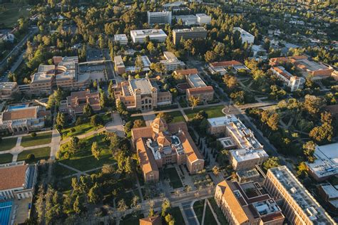Photoessay: The UCLA Campus during Coronavirus - UCLA College