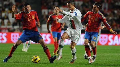 Силва 13, альба 41, торрес 84, мата 88. Португалия - Испания - Евро-2012 - Футбол - Eurosport