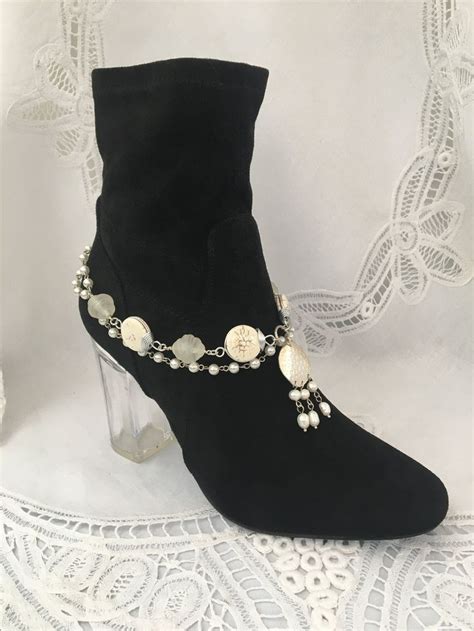 Pearl And White Bride Boot Jewelry In 2020 Boot Jewelry Pearl Boots