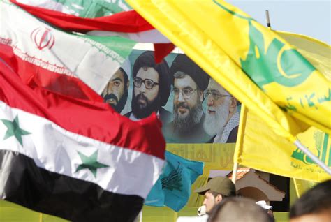 كيف استخدمت إيران نموذج حزب الله للهيمنة على العراق وسوريا