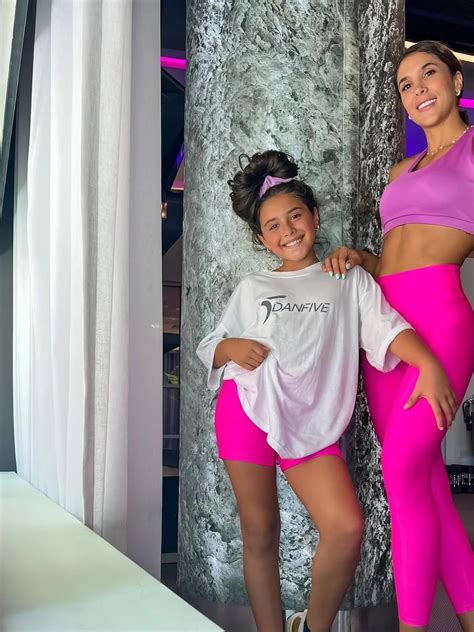 daniela ospina defendió a su hija salomé de críticas en redes sociales infobae