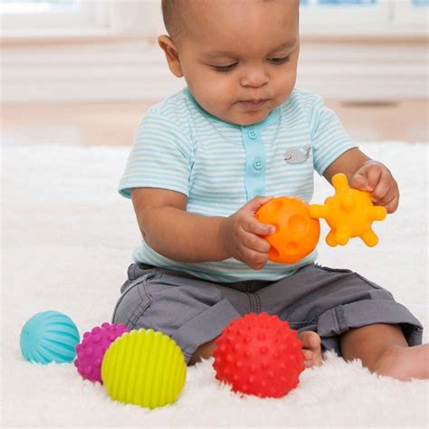 7 Essential Toys Under 25 For Babys First Year Infantino Uk