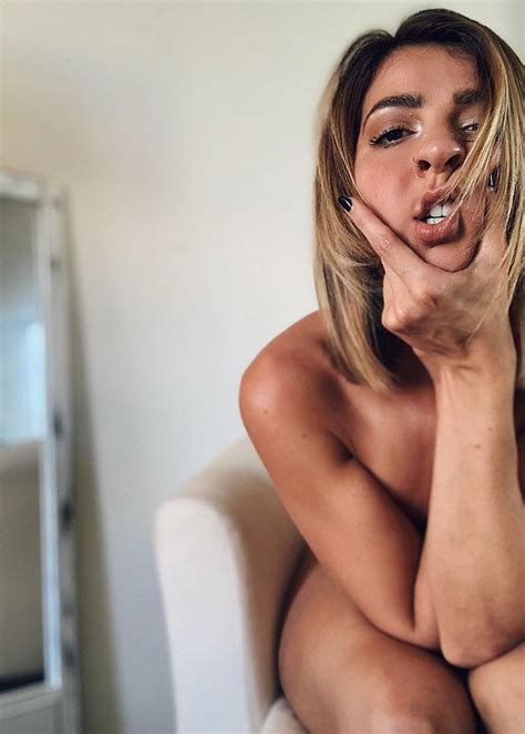 Youtube Star Gabbie Hanna Posing Nude Photo Gallery Celebrity Nude