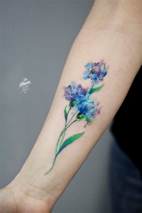 36 Beautiful Watercolor Tattoos From The World S Finest Tattoo Artists Pretty Flower Tattoos