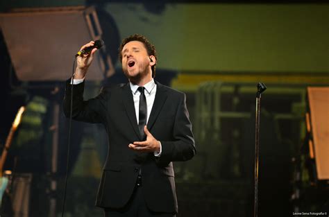 Listen to sublime (ao vivo) by leonardo gonçalves, 5,170 shazams, featuring on leonardo gonçalves: Leonardo Gonçalves: show no Teatro Positivo, em Curitiba