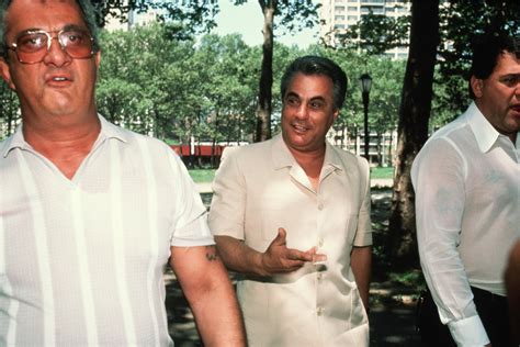 John Gotti With Lawyers In Courtroom 2 Italian American Mafia Pictures Mafia In The United