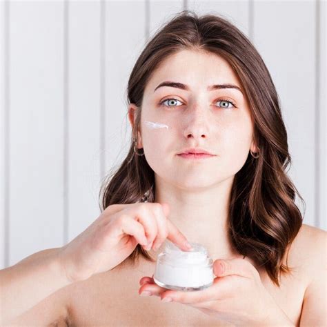 Choosing The Safest Skin Whitening Cream A Comprehensive Guide By Magicpsmn Jan 2024 Medium