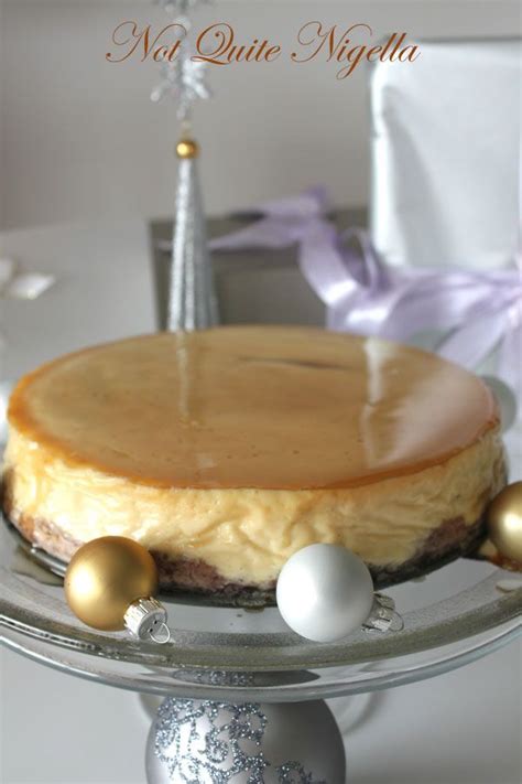Mit seinem luftig lockeren teig ist der nutella kuchen der perfekte kuchen für jede. Recipe: Gleaming Maple Cheesecake from Nigella Christmas ...