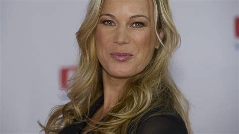 Roberta bieling ist eine deutsche journalistin und fernsehmoderatorin. RTL-Moderatorin Birgit von Bentzel hat innerhalb von vier ...