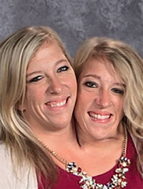 Inside Conjoined Twins Abby And Brittany Hensel S Quiet Life Today