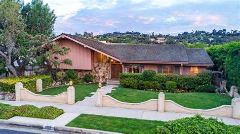 The Real Life Brady Bunch House Then And Now Hanover Mortgages
