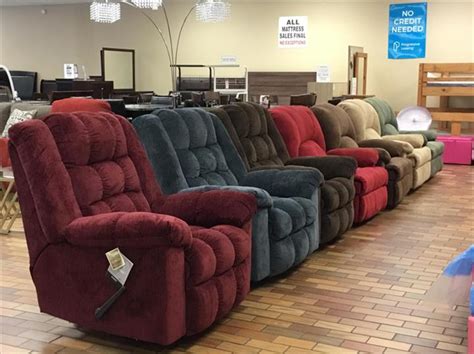 Turner home carries a large selection of teak furniture from gloster furniture, kingsley bate and summer classics. Long's Wholesale Furniture - Jacksonville, FL