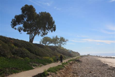 As part of my series of staying at el capitan ranch, we decided a good nature hike would be awesome since the donkey ride at our ranch was scratched. El Capitan State Beach, Goleta, CA - California Beaches