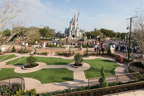Disneys Magic Kingdom Hub Revamp Taking Shape Orlando