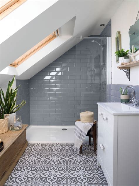 15 Small Bathroom Tile Ideas Stylish Ways To Make Your Space Feel