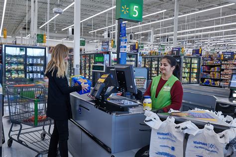 Walmarts New Intelligent Retail Lab Shows A Glimpse Into The Future Of