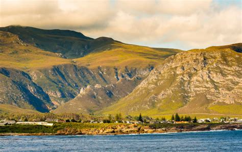 300 Hermanus Mountains Stock Photos Pictures And Royalty Free Images