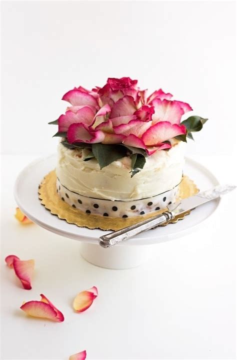 Last Minute Grocery Store Cake Hack · How To Decorate A Floral Cake