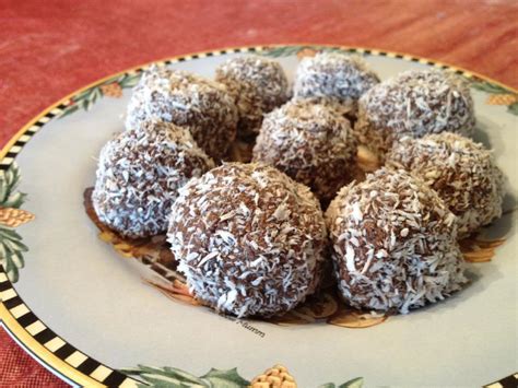 This crisp sugar snow globe turned out amazing! 12 Sugar-Free Holiday Dessert Recipes - DrJockers.com