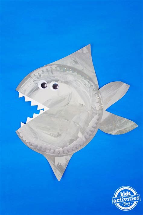 Super Cute Easy Shark Paper Plate Craft Animal Crafts Ocean Animal