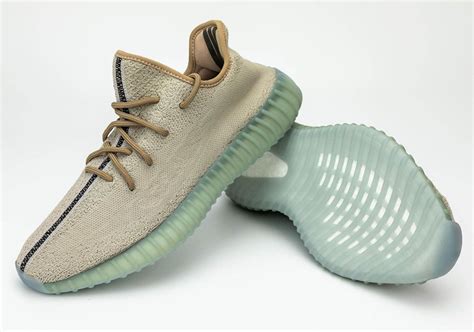 A New Adidas Yeezy Boost 350 V2 Style Emerges With New Stitch Detail