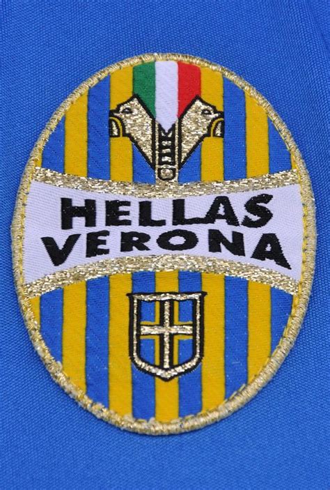 All information about hellas verona (serie a) current squad with market values transfers rumours player stats fixtures news Foto Pergocrema-Hellas Verona 0-0 [Lega Pro 2010-2011 ...