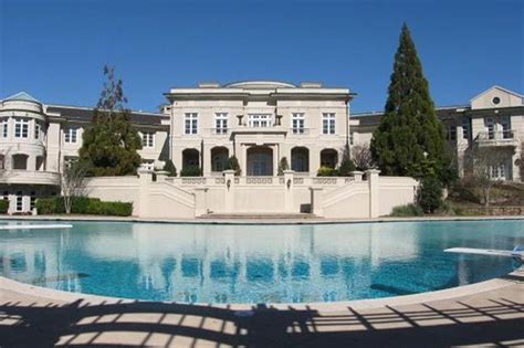 The Biggest Mansions In America Will Make Your Head Spin