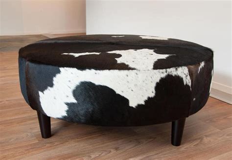 This way the person sitting in this chair can really lay back and have plenty of elevated foot room. 15 Modern Round Ottoman Designs - Rilane
