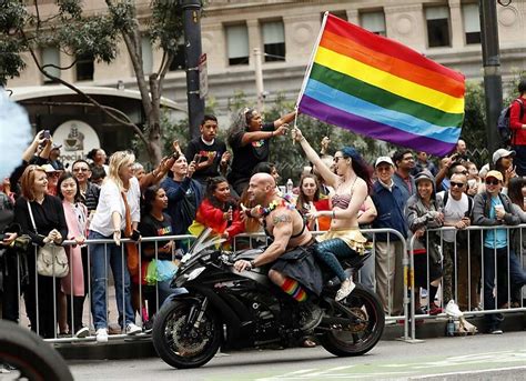 Cant Be In San Francisco Follow The Sf Pride Parade Live Here Sfgate