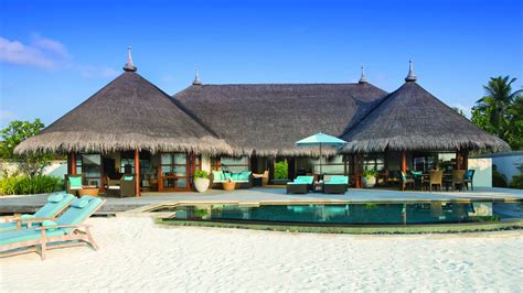 Maldives Luxury Resorts Malé Four Seasons Maldives Kuda Huraa