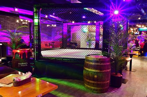 Fight Themed Restaurants In Tokyo For Fans Of Pro Wrestling Samurai And Muscle Mania Tokyo