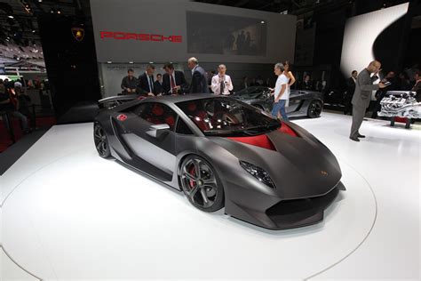 Lamborghini Reveals Carbon Fiber Sesto Elemento Concept