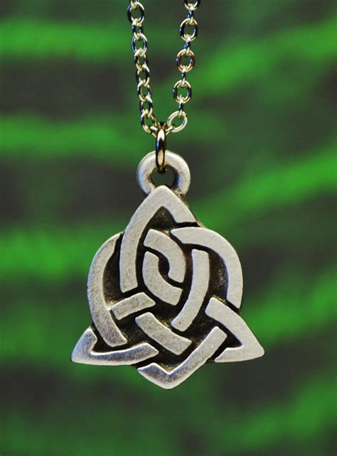 Celtic Sister Knot Necklace Celtic Jewelry Irish Jewelry Etsy