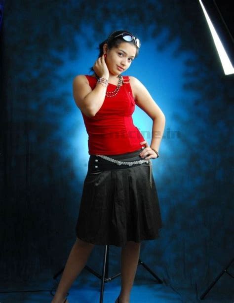 Yamini Telugu Actress Hot Stills Pics Photos Images Gallery Entcine