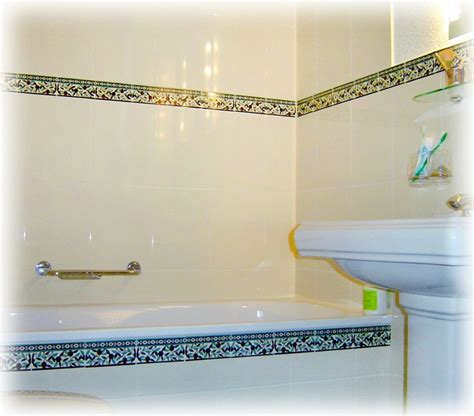 See full list on digsdigs.com Bathroom Tile Design Ideas & Tile Murals - Balian Tile Studio