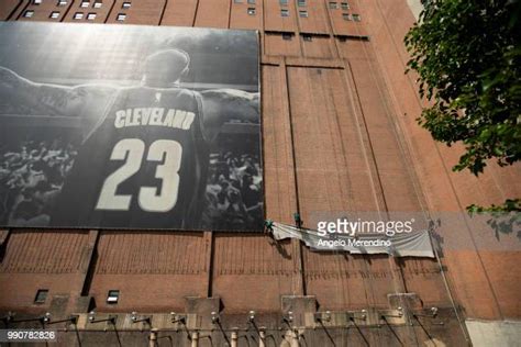Lebron James Banner Removed From Outside Cleveland Cavaliers Quicken