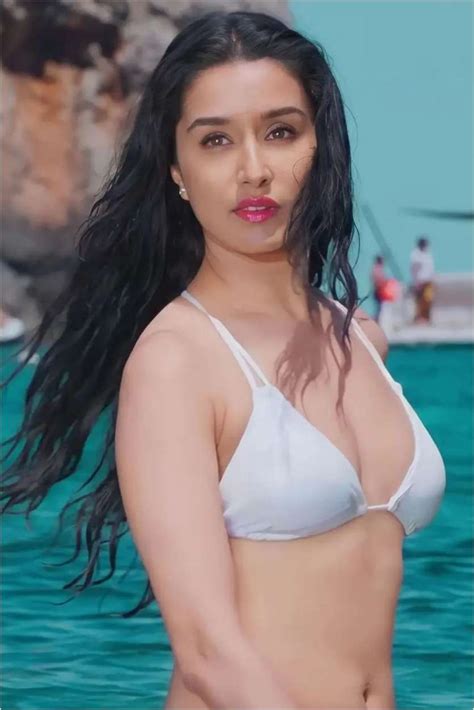 Shraddha Kapoor Bikini Pics Hot Photo Gallery Funroundup Com My Xxx Hot Girl