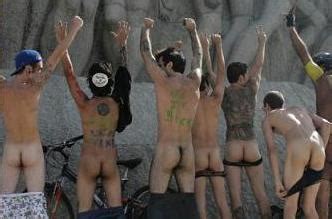 Giu Le Mutande Naked Outdoor Nudi In Pubblico Desnudos En Publico