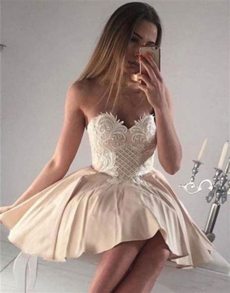 Cheap Lace Puffy Skirt Homecoming Dresses Backless Prom Gowns Sweetheart Cocktail Dress For