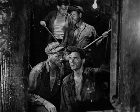 Burt lancaster, hume cronyn, charles bickford and others. Brute Force (1947)