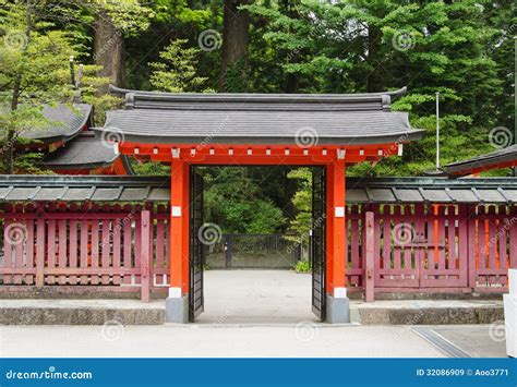 Diseño De Puerta De Entrada Japonesa