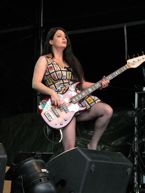 Abby Travis Performs With The Bangles At Cornbury Festival Flickr