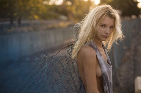 Topless Rachel Yampolsky The Fappening Leaked Photos