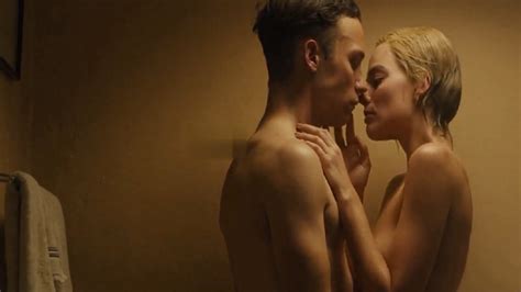 Margot Robbie Nude Screens From Dreamland 8 Photos The Fappening